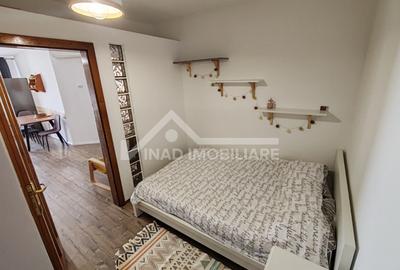 Apartament cu 2 camere+nisa de dormit, balcon, parcare, Str.Florilor - 13