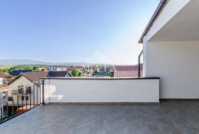 Penthouse cu 3 camere decomandat, mobilat în Șelimbăr