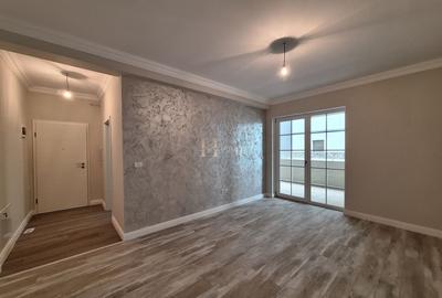 Apartament cu 2 camere decomandat în Girocului