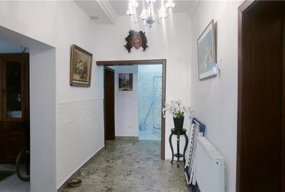 APARTAMENT ULTRACENTRAL , PIATA UNIRII, CUZA VODA 70 MP PLUS CURTE - 30