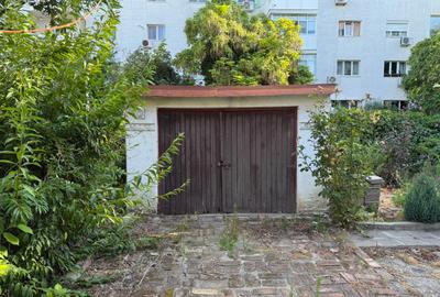 Vila in zona Băneasa, în imediata vecinătate a Parcului Herăstrău 7 camere - 12