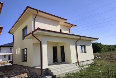 Eleganță arhitecturală și confort absolut 4 camere 3 bai P+1+pod terasa la cheie - 30