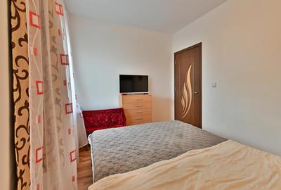 Apartament cu 3 camere, semidecomandat, 65 mp utili + balcon - Soarelui - 4