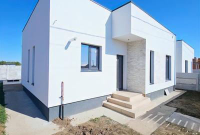 Casă individuală cu 3 camere în Berceni