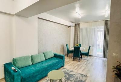 Apartament cu 2 camere semidecomandat, mobilat în Central