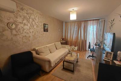 Masina de Paine(Obor),2 camere ,etaj 7/10, - 1