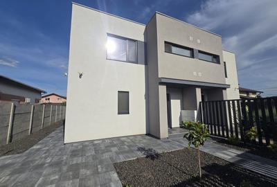 Duplex superb de inchiriat. 3 Dormitoare. Complet mobilat si utilat. - 1