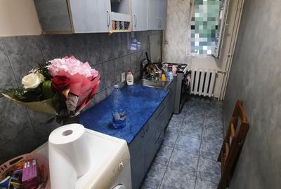 Apartament cu o camera decomandat, zona Dacia - 1