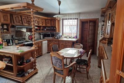 De Vanzare Casa (vilă) Burdujeni - 12