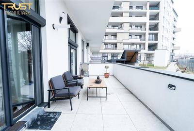 Apartament cu 3 camere semidecomandat în Între Lacuri