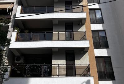 Apartament cu 2 camere semidecomandat, mobilat în Aviației