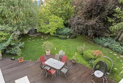 Vila de lux in apropiere de Cambridge School | Curte superba - 30