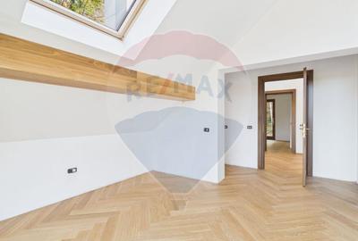 Penthouse 4 camere, vedere spectaculoasa catre inima padurii - Sinaia - 11