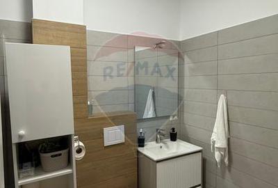 Apartament cu 2 camere de vânzare în zona Nord și loc de parcare - 10