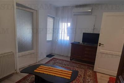 Unirii Marasesti apartament  in vila etaj 1/2 - 1