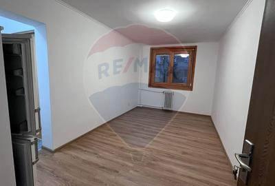 Apartament cu 2 camere de vânzare in zona Velenta - 1