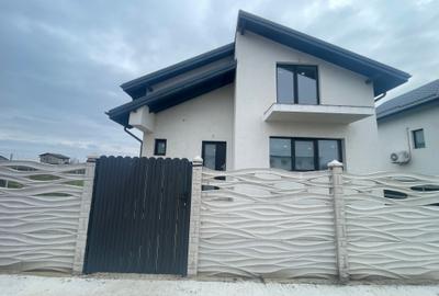 Casă individuală cu 4 camere în Berceni