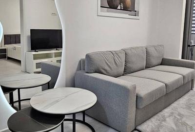 Apartament cu 2 camere semidecomandat în Apărătorii Patriei