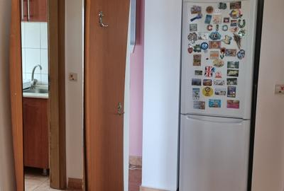 Apart. 4 cam, etaj 10, zona Ostroveni, mobilat, utilat, cu centrala proprie - 9