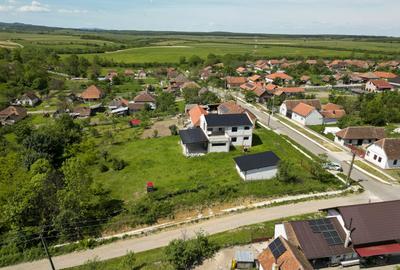 Casă la roșu din BCA de vânzare în Județul Arad - 1