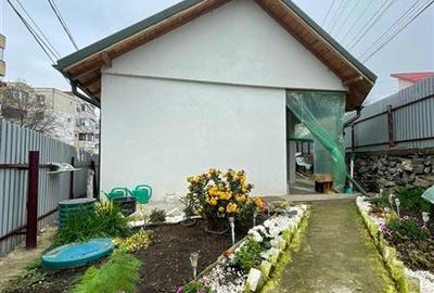 Casa  de vanzare zona E3 -Tulcea - 1