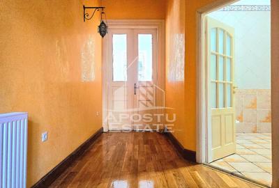 Spatiu comercial 102 mp - 2
