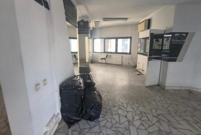 Spatiu comercial Universitate - 2