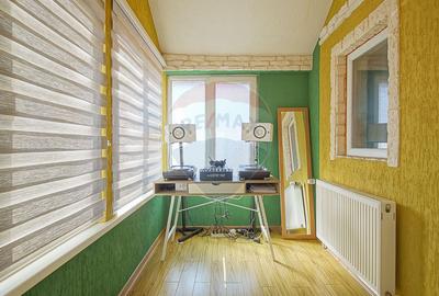 Oportunitate: Casă 6 camere (3 camere spațiu comercial+etaj locuință) - 4