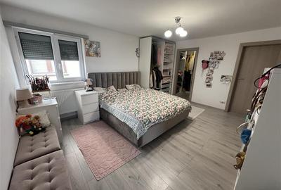 Casă individuală cu 5 camere în Central