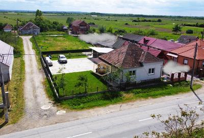 VIDEO | Casa cu teren generos si deschidere la 3 strazi | 10 minute de Satu Mare - 25