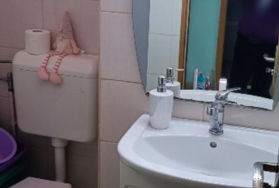 Vand apartament 3 camere BRASOV cartier Florilor - 9