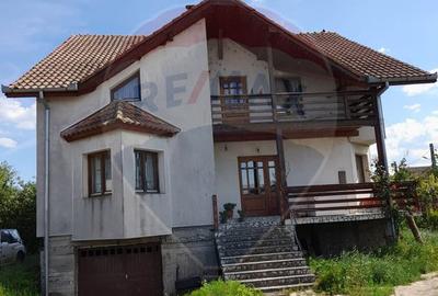 Casă cu 6 camere de vânzare, teren generos,  Osorhei - 13