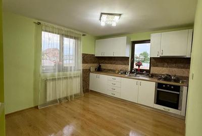 Casa individuala nemteasca in vatra satului 1900 euro/mp - Dumbravita - 1