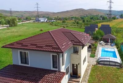 Proprietate deosebita cu piscina, Gadalin - 1