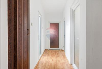 Apartament cu 2 camere de vânzare în zona Central - 1