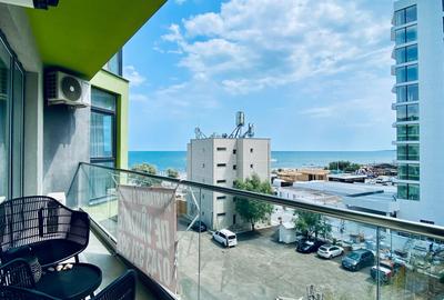 Apartament cu 3 camere semidecomandat, mobilat în Central