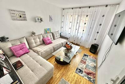Apartament cu 2 camere semidecomandat, mobilat în Cetate