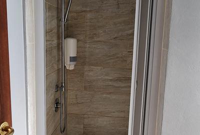 Apartament 3 camere 2 bai mobilat utilat intrare statiunea Mamaia - 32