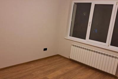 Vanzare apartament  renovat complet, zona Parfumul Teilor, etaj 1. - 10