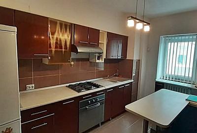 De inchiriat apartament 2 camere decomandate, mobilat si utilat - 1