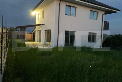 Cămin luminos și primitor, perfect pentru momente de neuitat in familie - 10