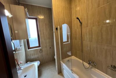 Apartament 3 camere, garaj si boxa - zona Centrala-Prefectura - 33