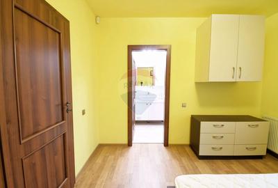 Casa cu 5 camere de inchiriat, zona Becas - 17