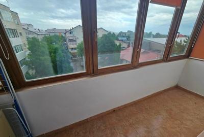 PROPRIETAR vand apartament 2 camere 67 mp, etaj intermed. zona Calea Romanului - 13