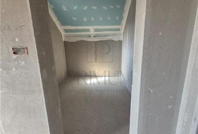Vila individuala  - suprafata de 180mp utili -  toate utilitatile - 18