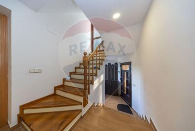 Casă noua - parcări subterane, teren 500 mp, Codlea - 10