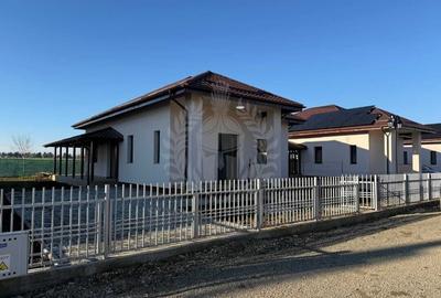 Casă individuală cu 3 camere în Păulești