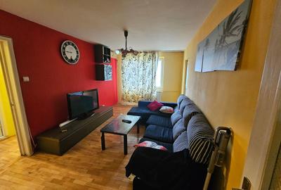 STEFAN CEL MARE - Polona - Chirie - 4 camere - 2 minute metrou - 13