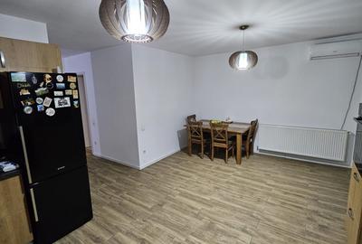 De vânzare apartament 2 camere + living cu bucătărie + 2 parcări - 3