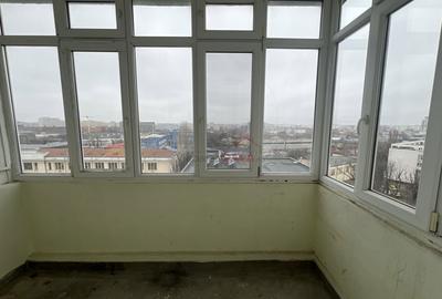 Apartament cu 3 camere decomandat în Gara de Est